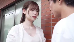 ông chồng tẻ nhạt, cô vợ nhận ra cậu thanh niên gần nhà tốt hơn
