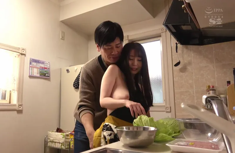 Nghi ngờ vợ yêu "đi ngoài", chồng yêu lén lắp camera và chứng kiến tất cả
